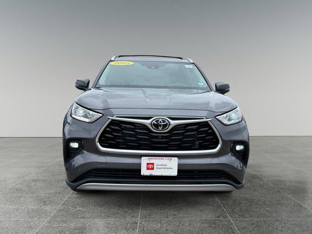 2025 Toyota Highlander Platinum