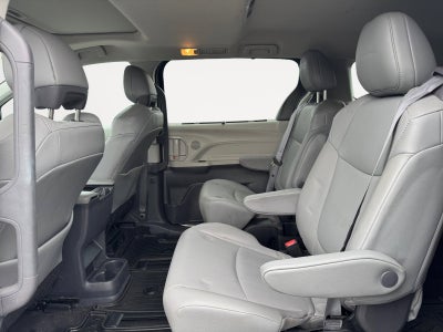 2022 Toyota Sienna XLE