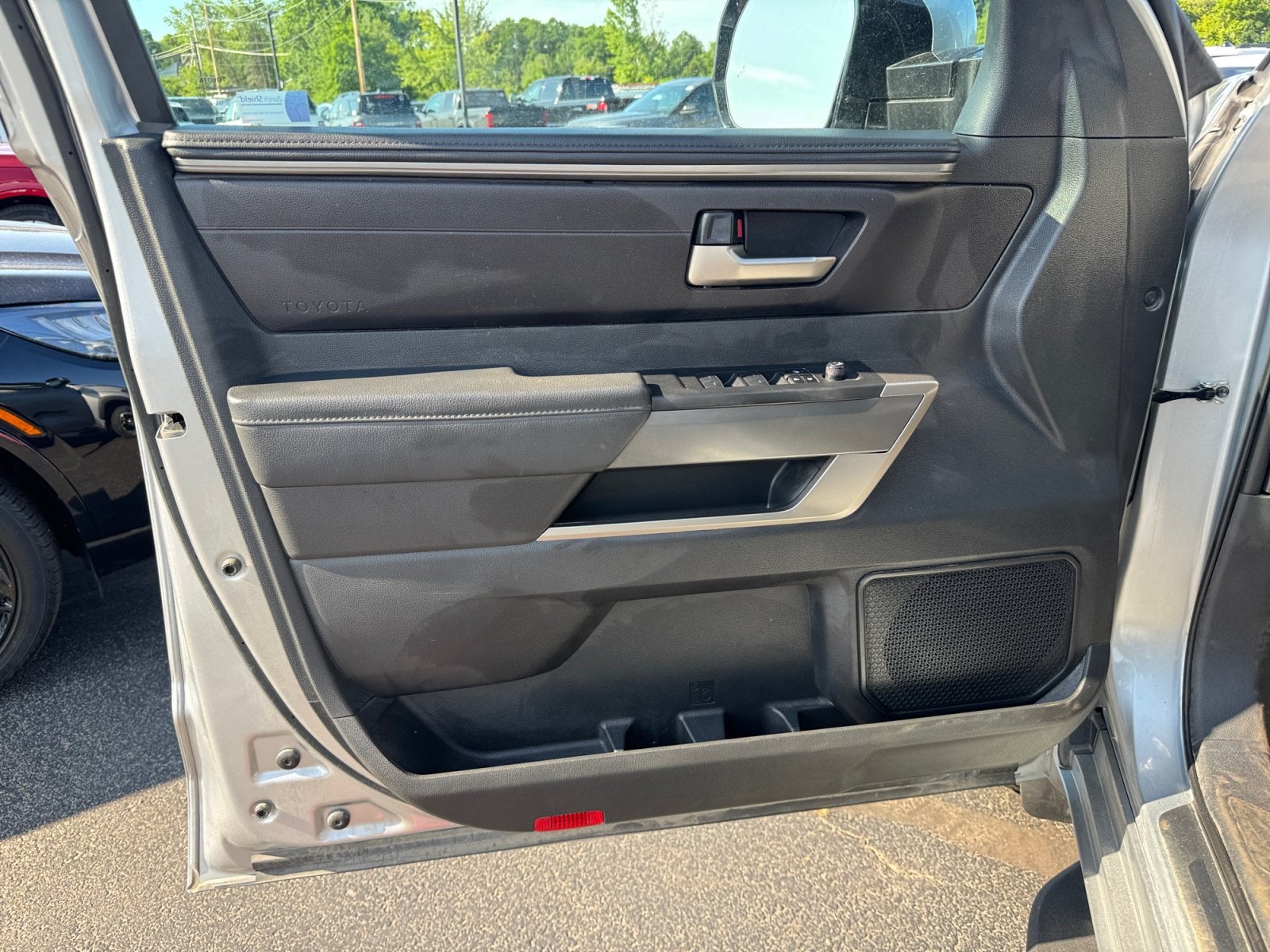 2024 Toyota Tundra 4WD Truck SR5