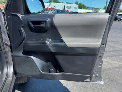 2017 Toyota Tacoma SR