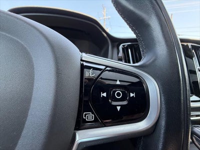 2020 Volvo S60 Momentum