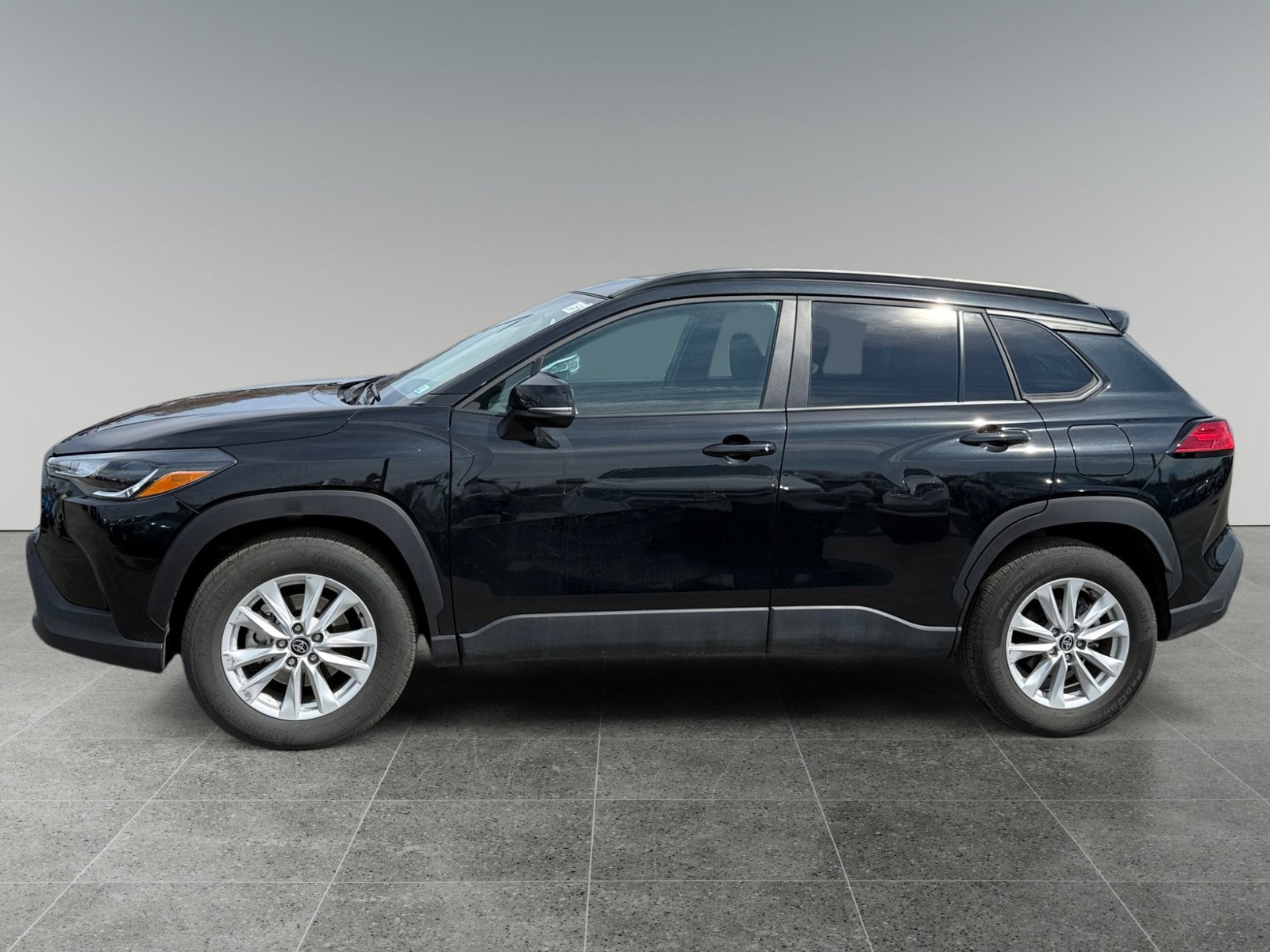 2023 Toyota Corolla Cross LE