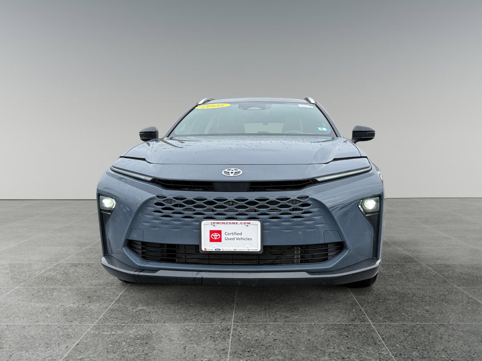 2025 Toyota Crown Signia Limited