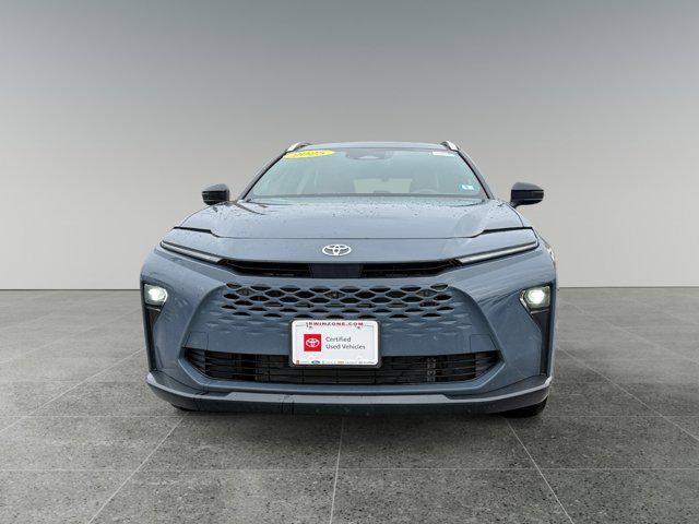 2025 Toyota Crown Signia Limited