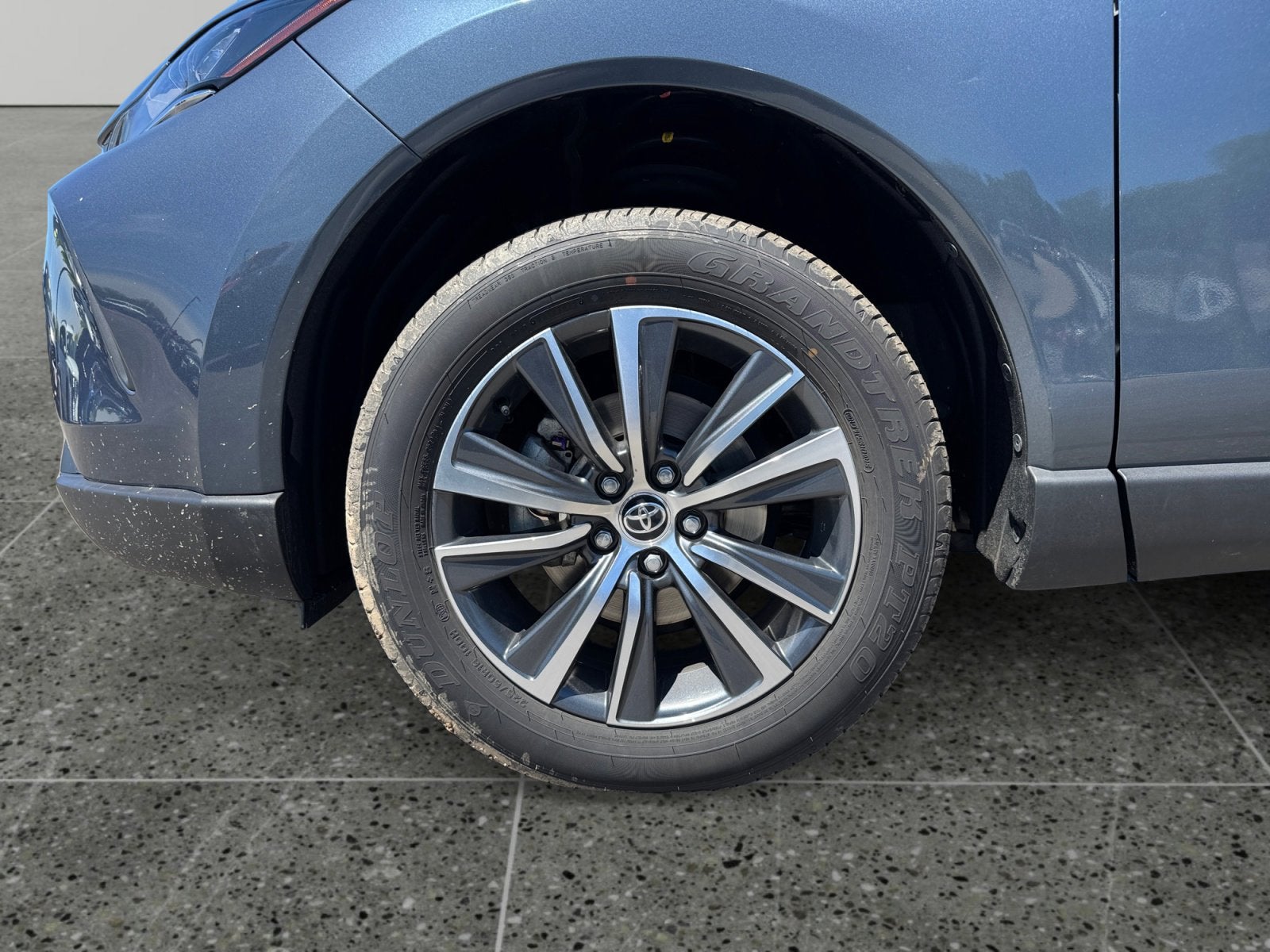 2022 Toyota Venza Base