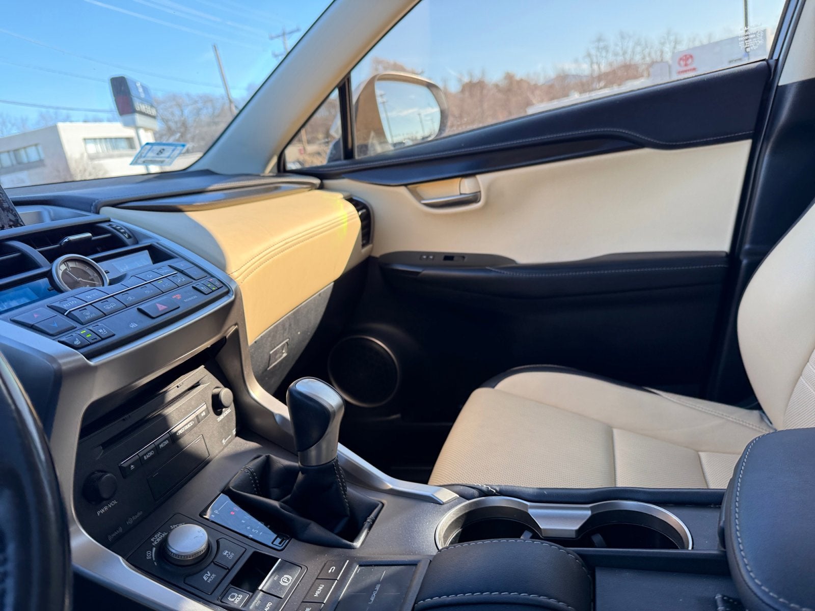 2016 Lexus NX 300h 300h