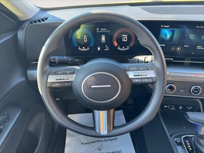 2025 Hyundai KONA SE