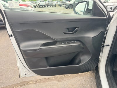 2024 Hyundai KONA SEL