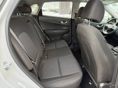 2022 Hyundai KONA SEL