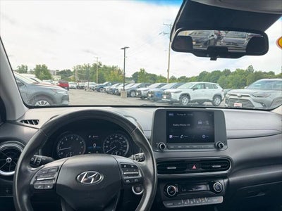 2022 Hyundai KONA SEL