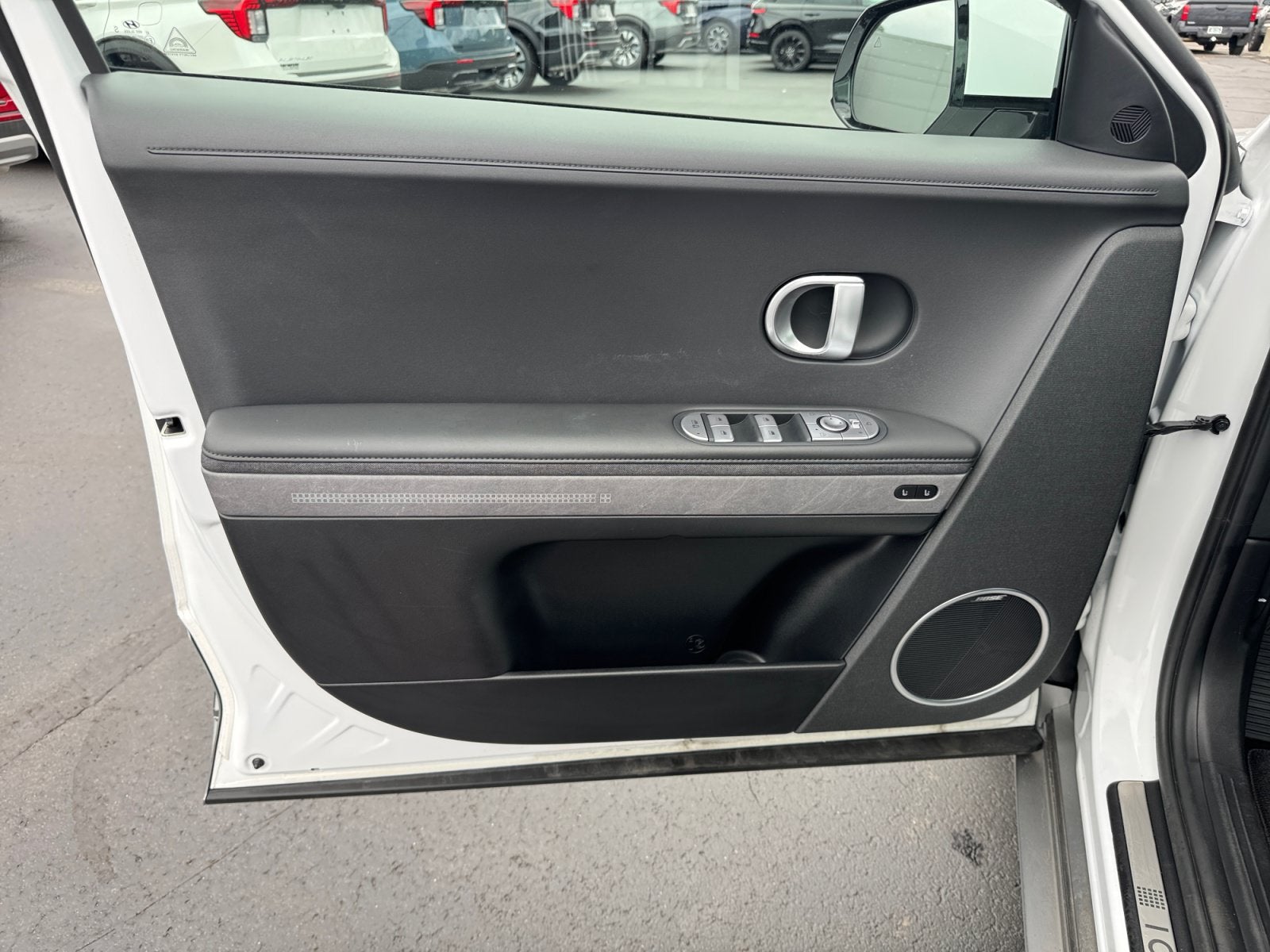 2024 Hyundai IONIQ 5 Limited - Photo 24
