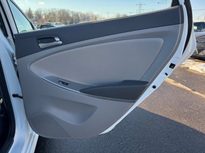 2016 Hyundai ACCENT SE