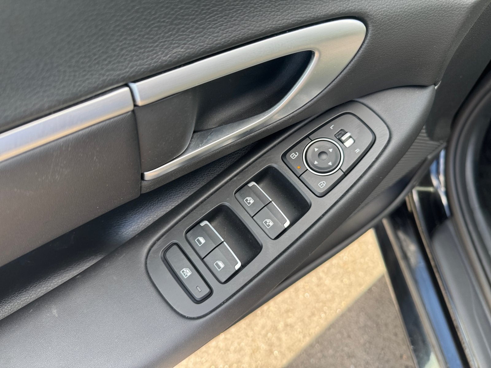 2026 Hyundai Sonata SEL - Photo 16