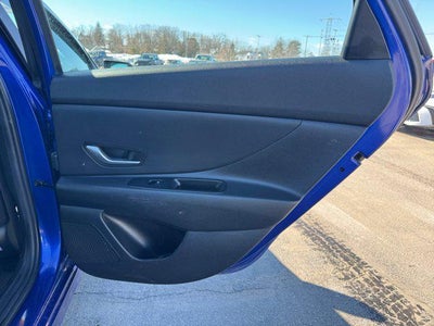 2023 Hyundai ELANTRA SEL