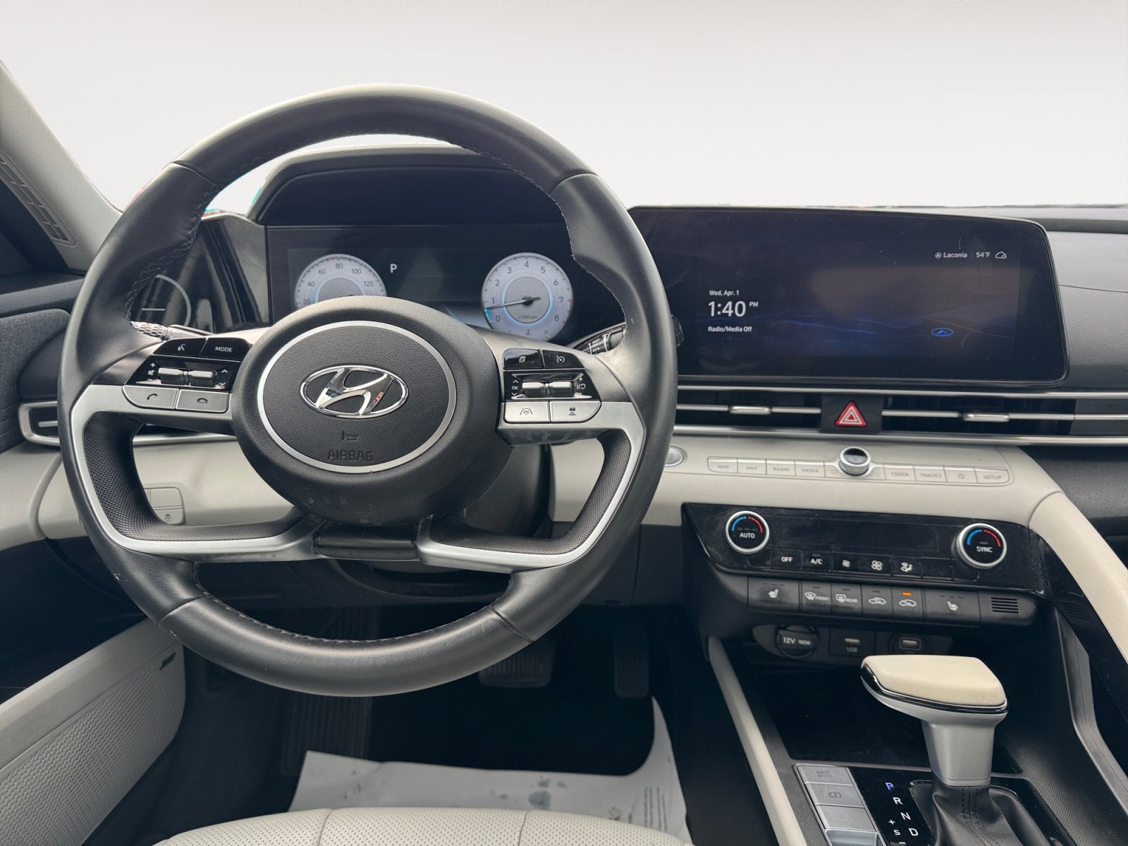 2023 Hyundai ELANTRA Limited