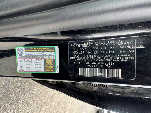 2023 Hyundai ELANTRA Limited