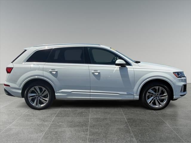 2022 Audi Q7 Premium Plus