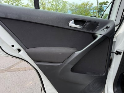 2015 Volkswagen Tiguan S