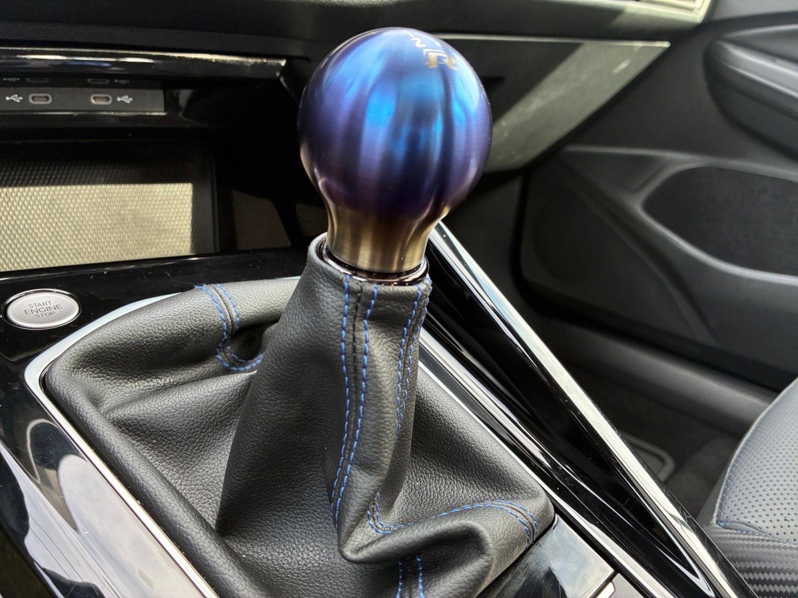 2024 Volkswagen Golf R 2.0T