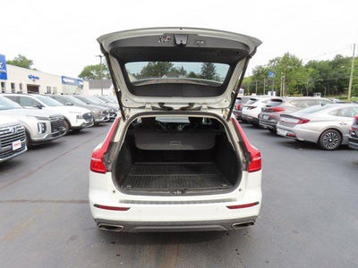 2020 Volvo V60 Cross Country T5