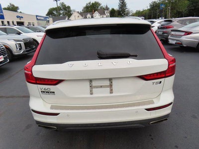 2020 Volvo V60 Cross Country T5