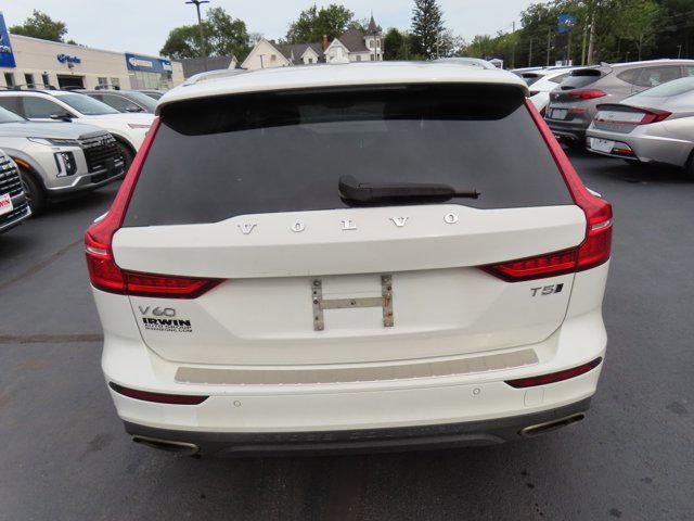 2020 Volvo V60 Cross Country T5