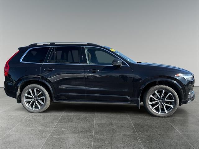 2018 Volvo XC90 Momentum