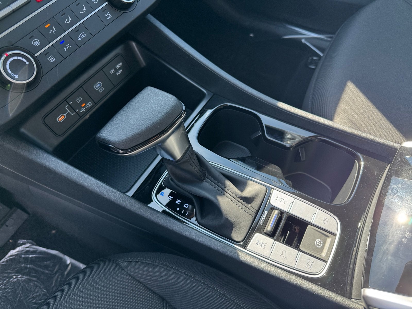 2025 Hyundai TUCSON SE AWD