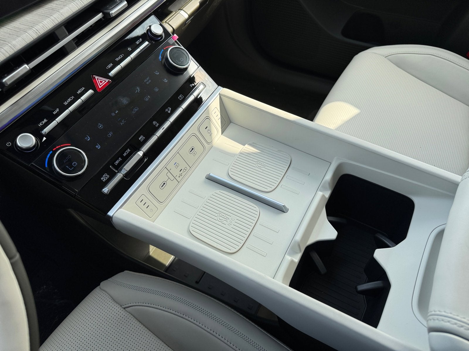 2025 Hyundai SANTA FE Calligraphy AWD