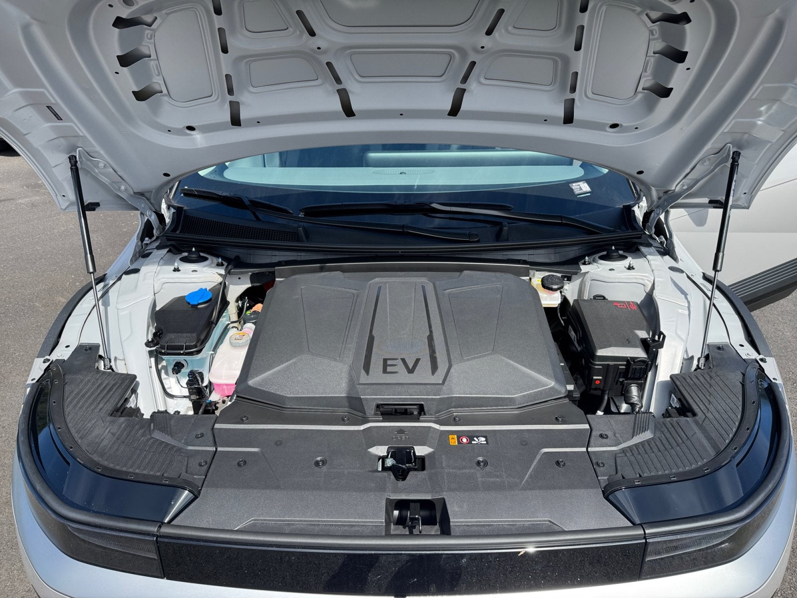 2027 Hyundai IONIQ 5 SE