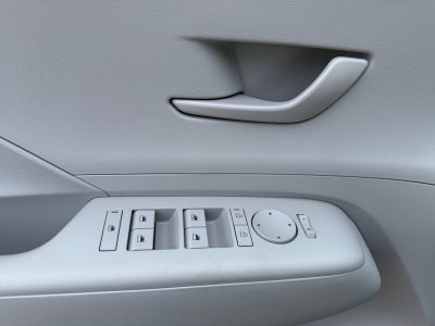 2026 Hyundai KONA SE AWD