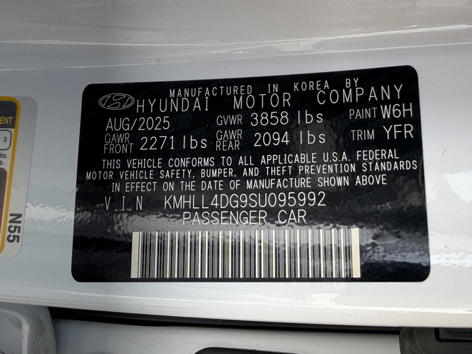 2025 Hyundai ELANTRA SE