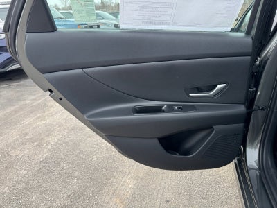 2026 Hyundai ELANTRA SE