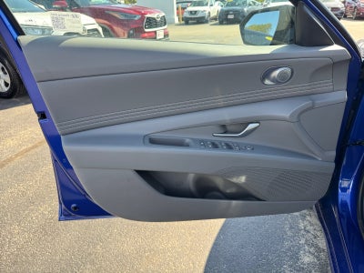 2025 Hyundai ELANTRA SEL Sport